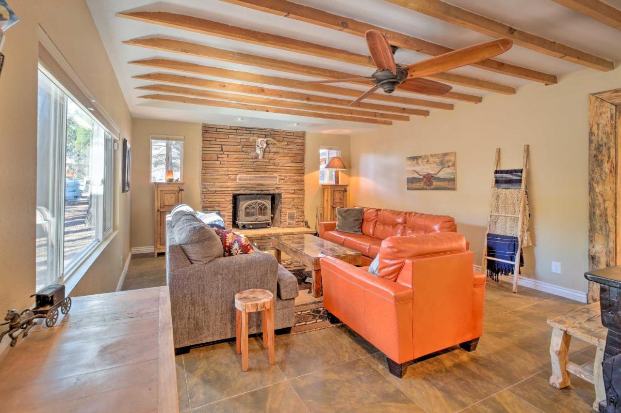 Cozy Cabin Retreat With Patio And Fenced Yard Payson Bagian luar foto